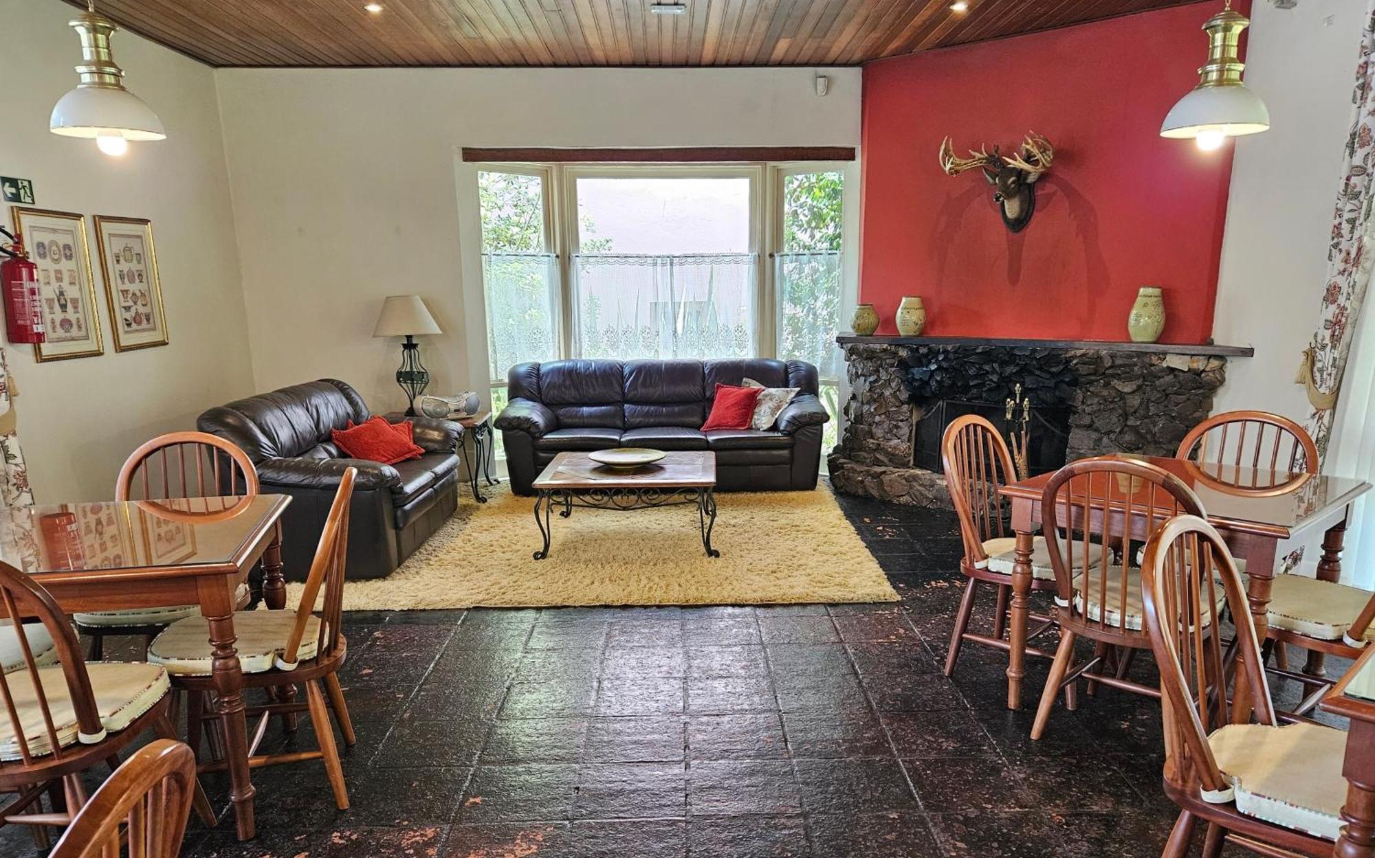 Cantinho Oliveiras. Apartment